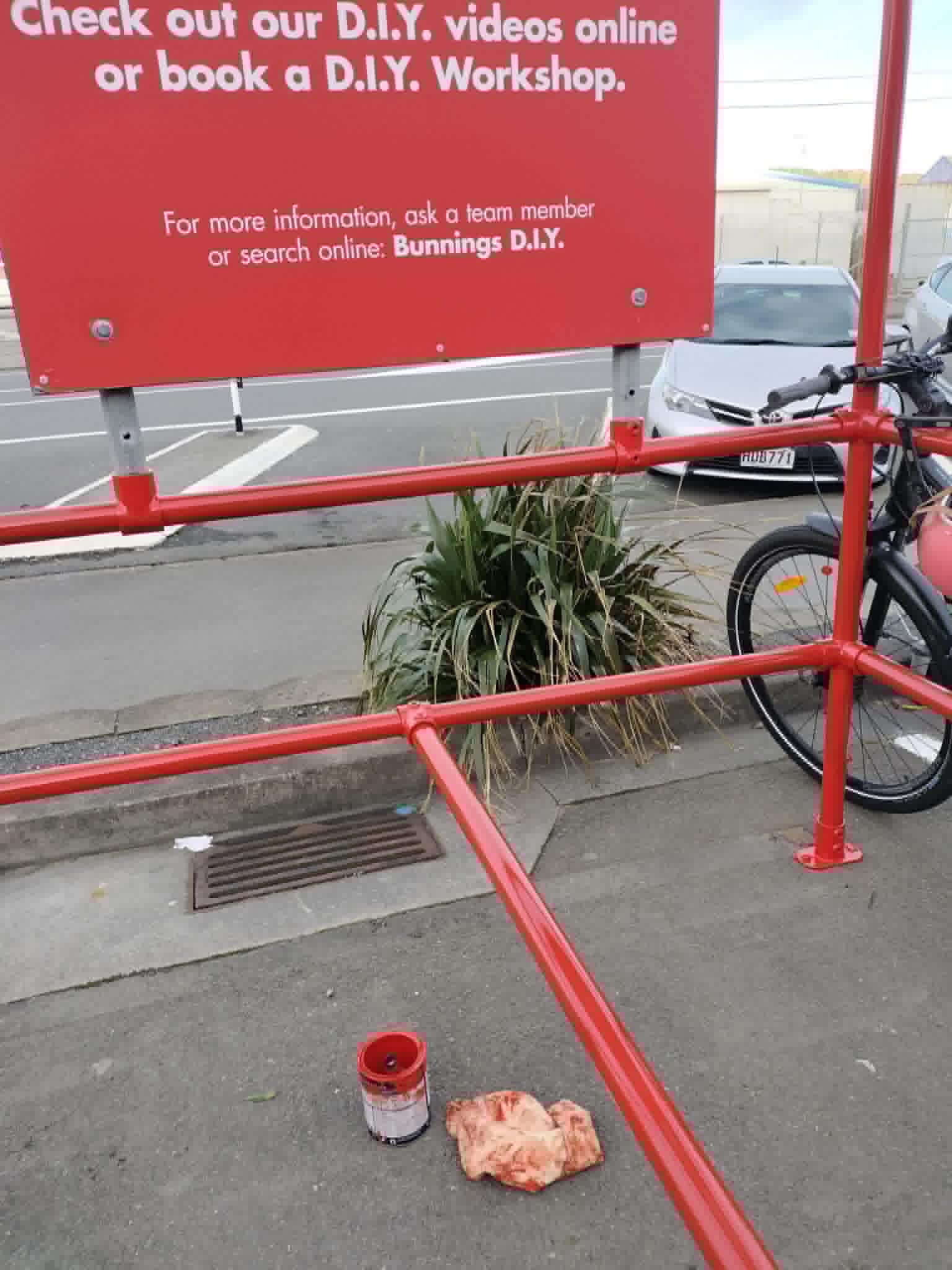 Retail Carpark Fence & Rail Painting photo 1
