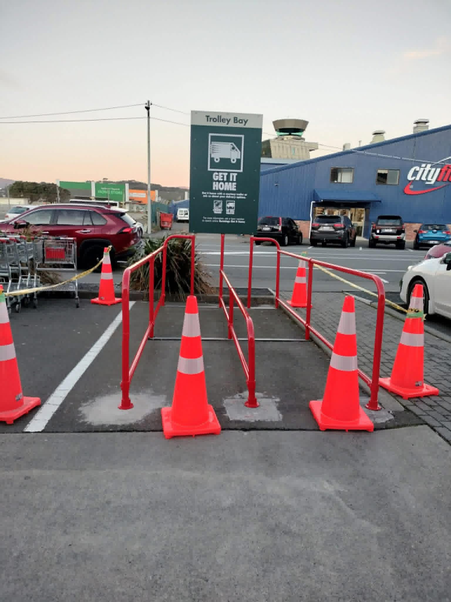 Retail Carpark Fence & Rail Painting photo 1
